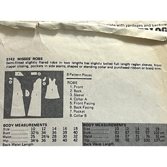 Butterick 5742 Pattern house coat robe 1970s size 14 - Picture 4 of 7